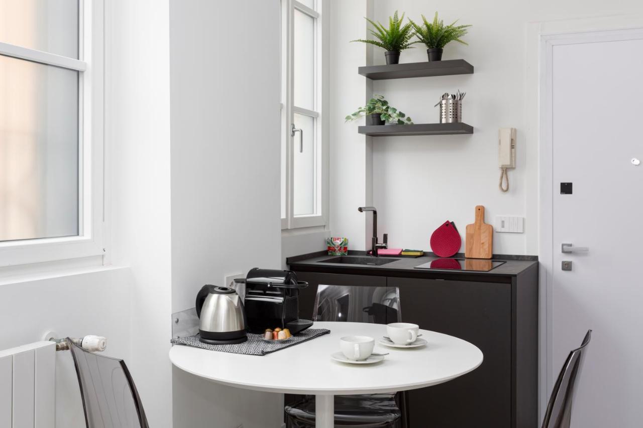 Nest For 2 In Milan Fashion District Via S Cecilia Milão Exterior foto